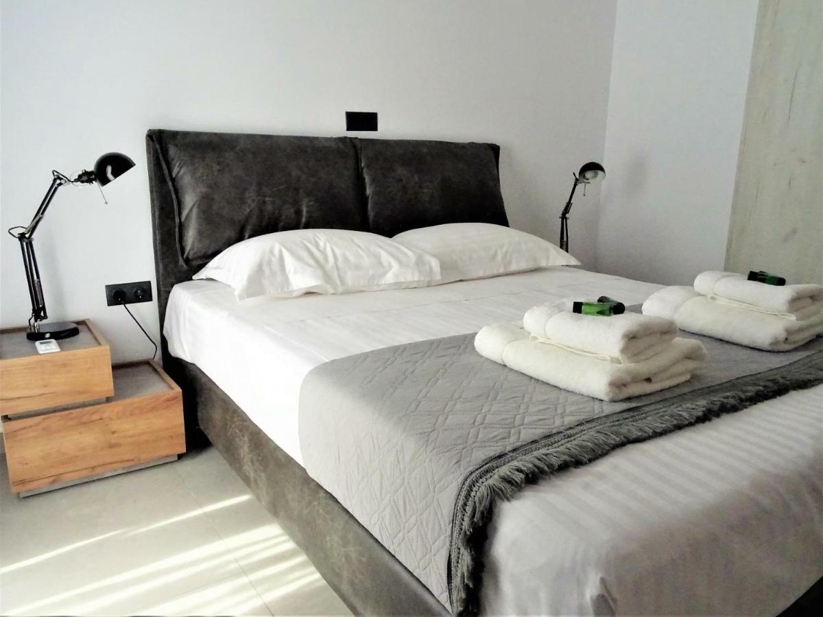 Joy Luxury Apartment Near Acropolis Athens Exterior photo